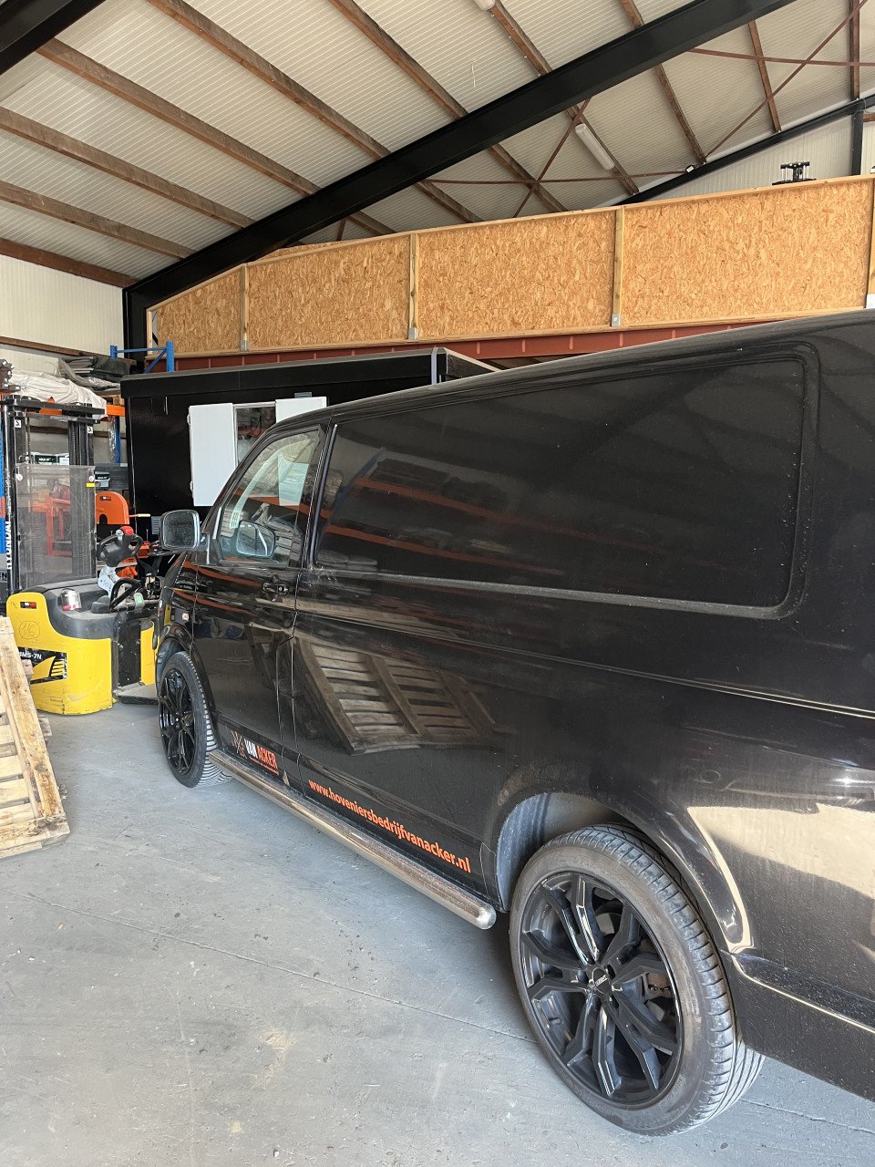 Transporter bus