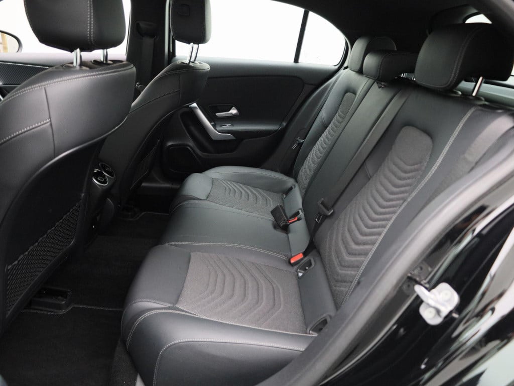 Mercedes-Benz A-Klasse 250 e luxury line | automaat | lmv | half leder | vi