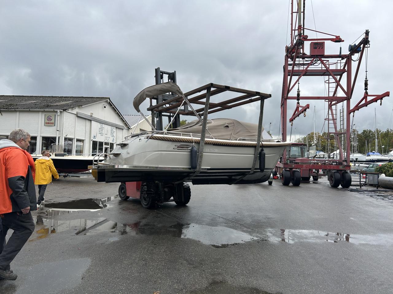 Te koop sloep Z.G.A.N., Primeur 615 Tender