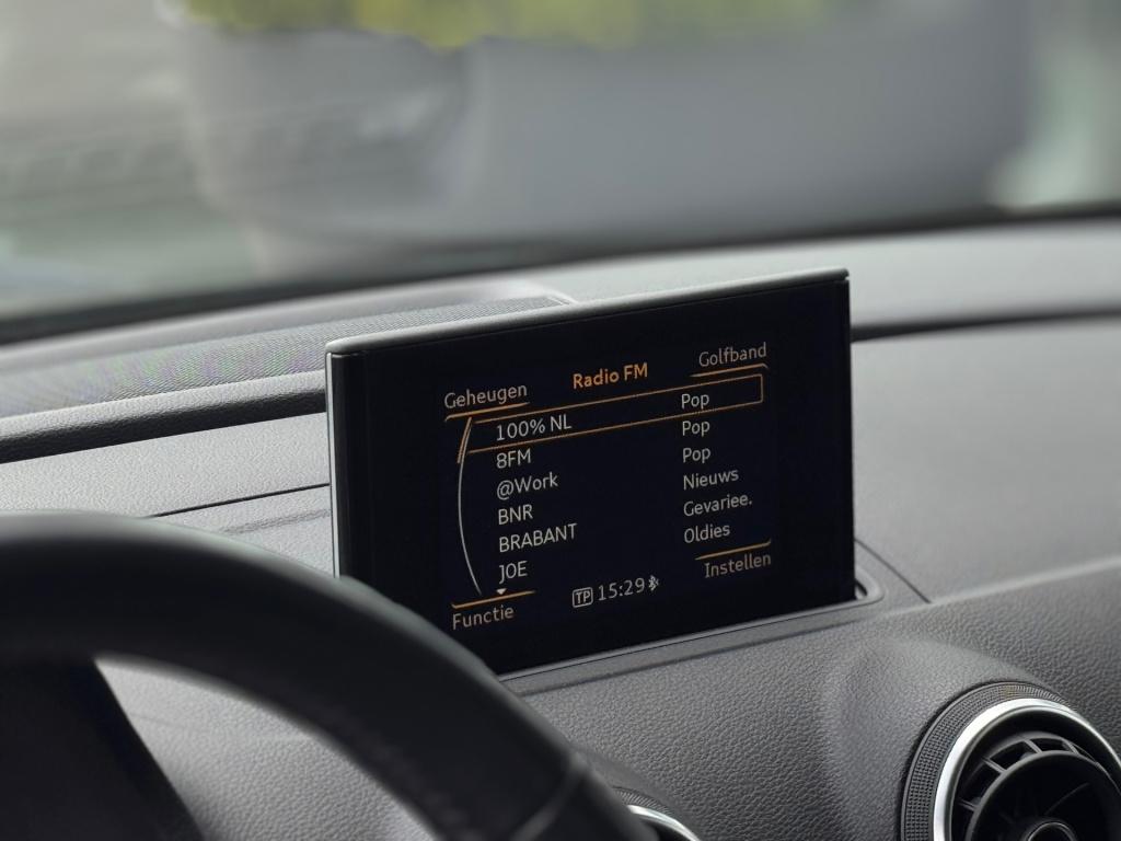 Audi A3 sportback 1.4 tfsi cod attraction pro line * cruise control * pdc *