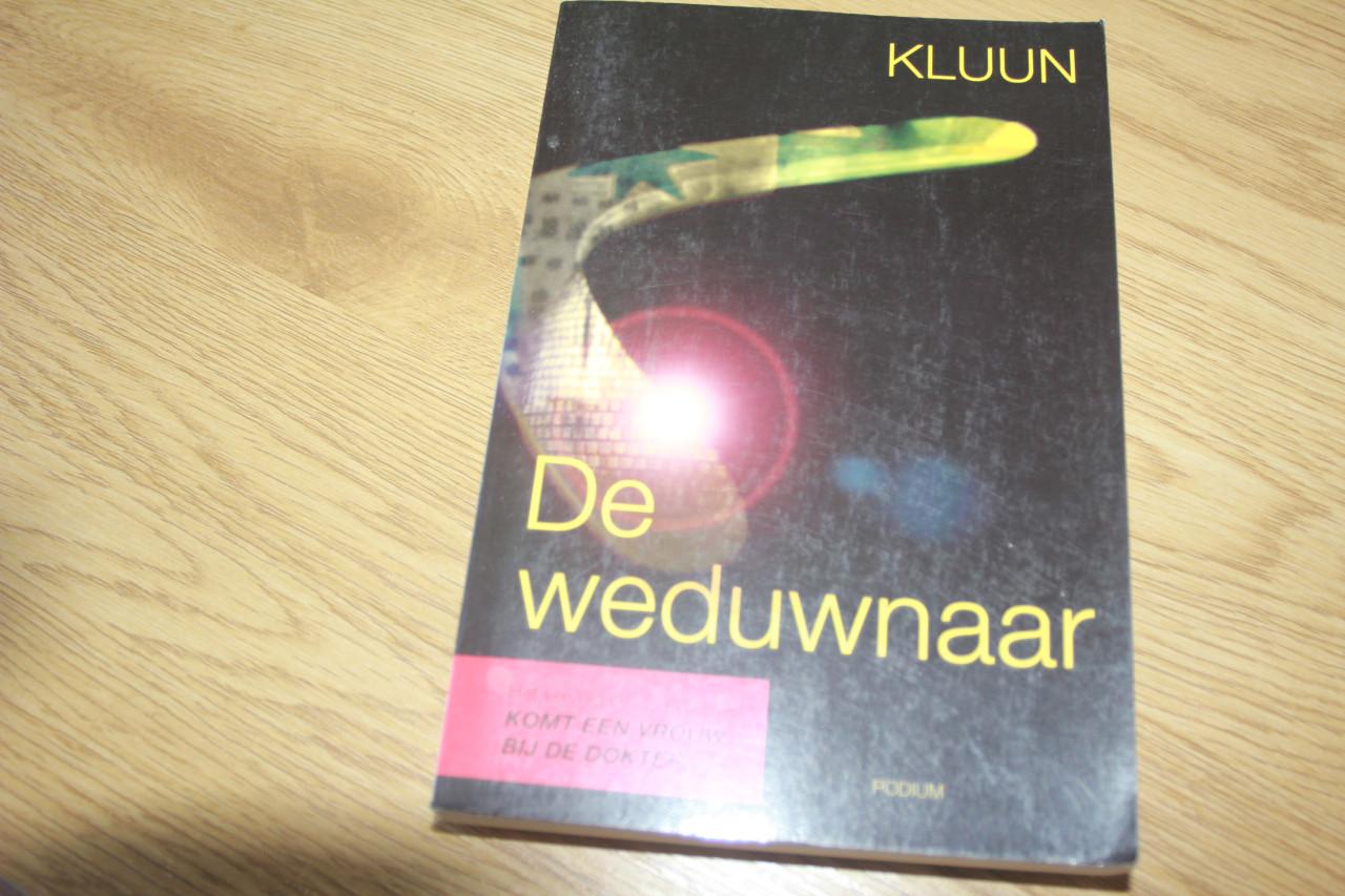 Boeken,,div soorten en schrijvers