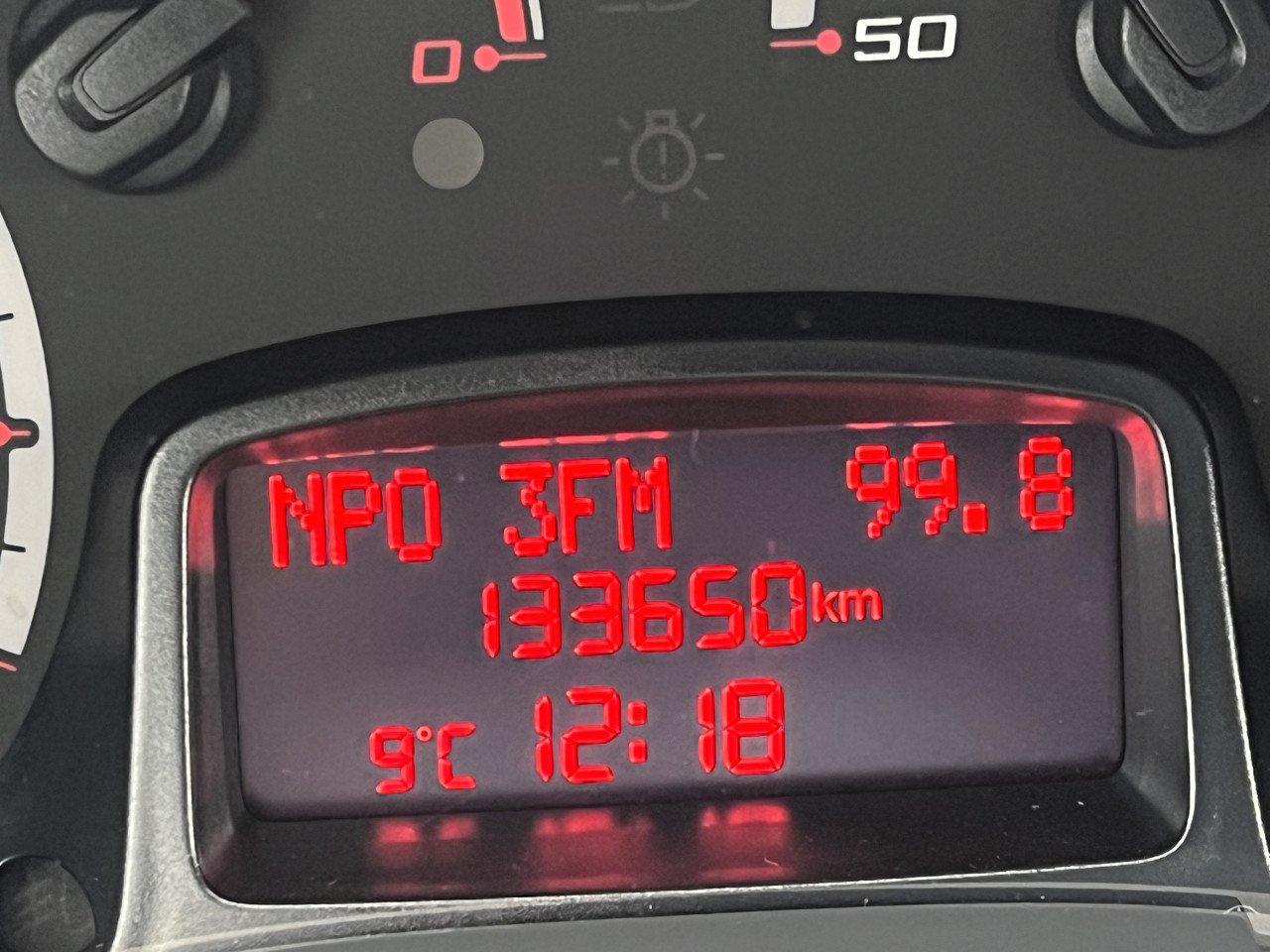 Ford Ka Titanium Parelmoer bouwj. 5-2011 met NAP logisch