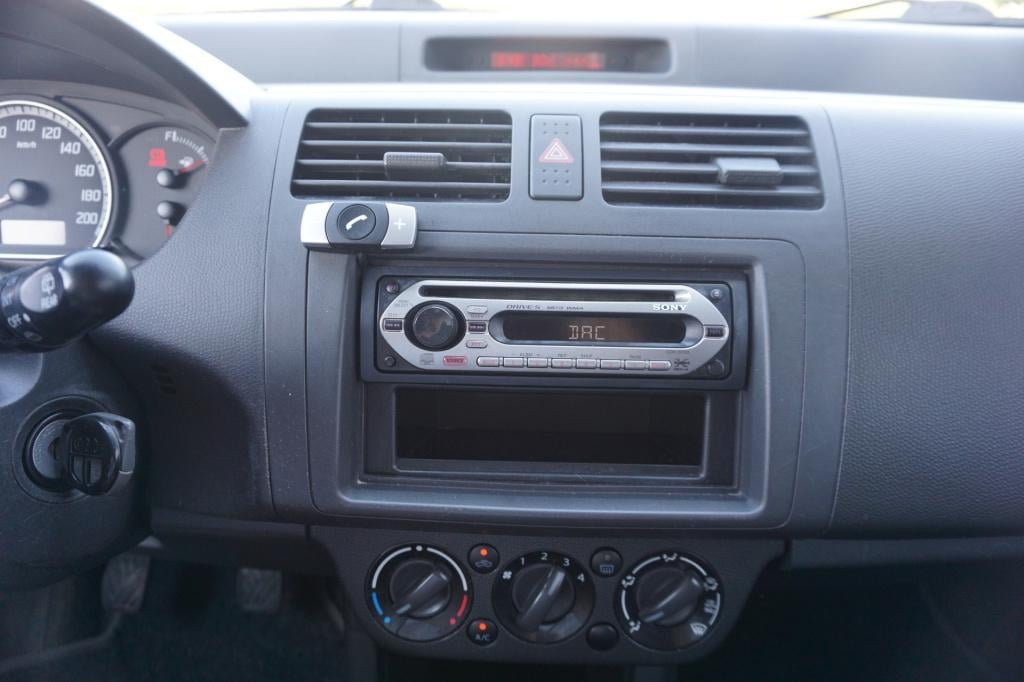 Suzuki Swift 1.3 gls airco / elektr. ramen / lm velgen / nap / apk t/m 07-2