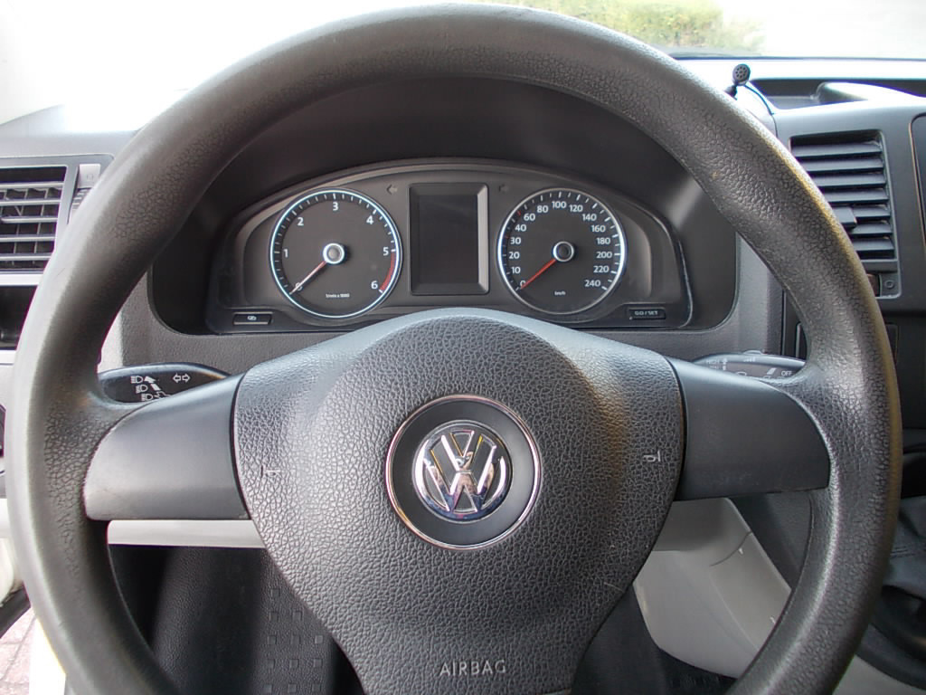 Volkswagen Transporter 2.0 tdi airco, navigatie, dakrail, trekhaak