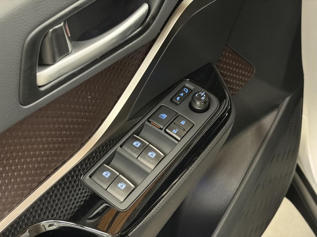 Toyota C-hr 1.8 hybrid executive| camera| jbl| adap.cruise| stoel+ stuur.ve