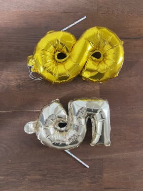 Ballon met cijfer 5 en 8