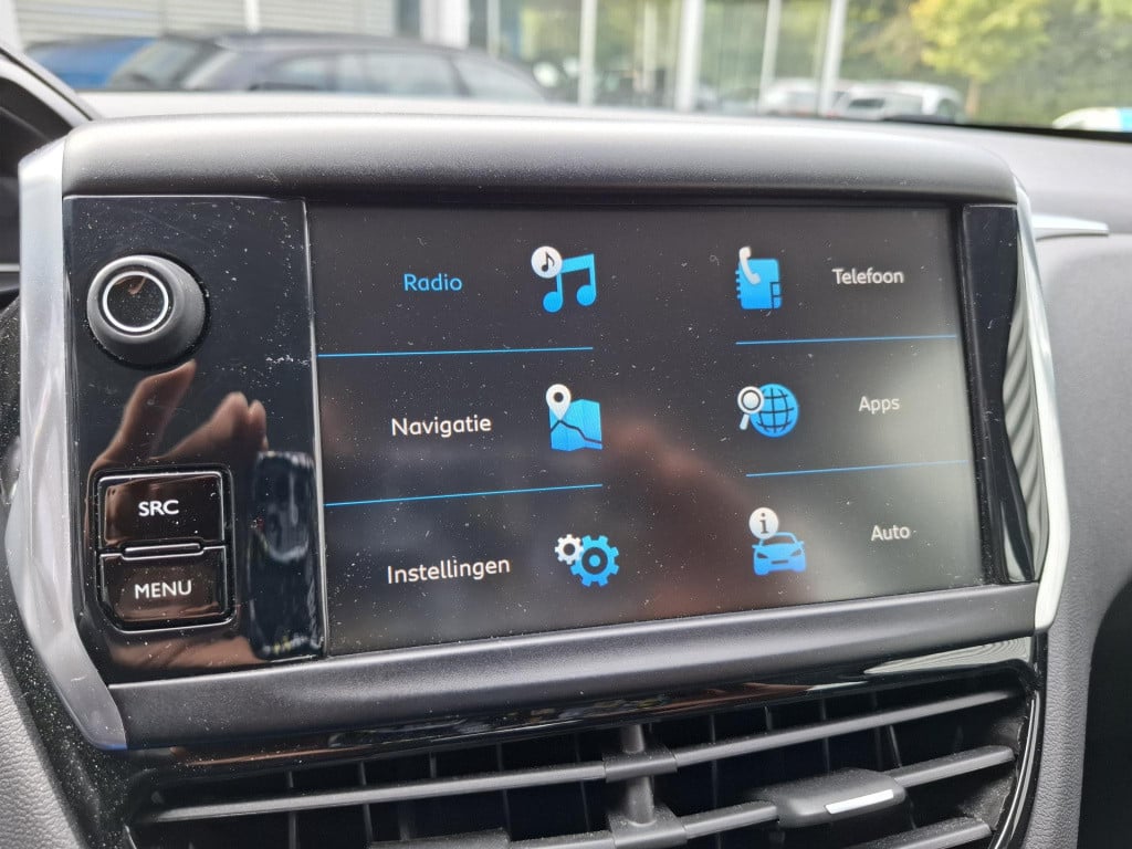 Peugeot 208 1.2 82 blue lion 5-drs airco/nav/park