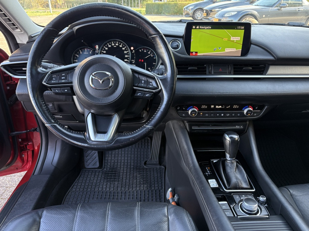 Mazda 6 sportbreak 2.0 s.a.-g luxury aut. sunroof trh. luxe!