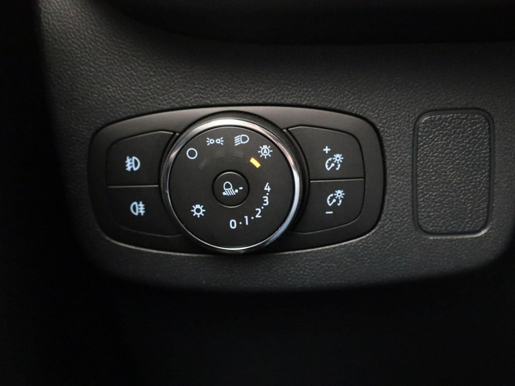 Ford Puma titanium 1.0 ecoboost hybrid | climate control | cruise control |