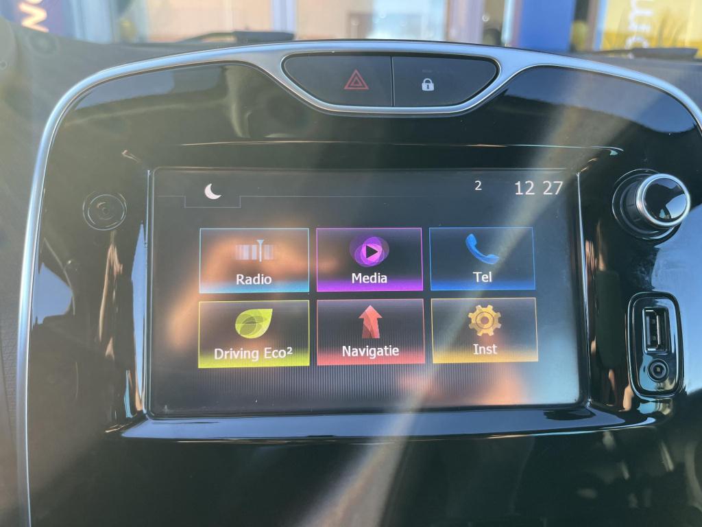 Renault Clio 0.9 tce limited | cruise control | airco | trekhaak | navigati