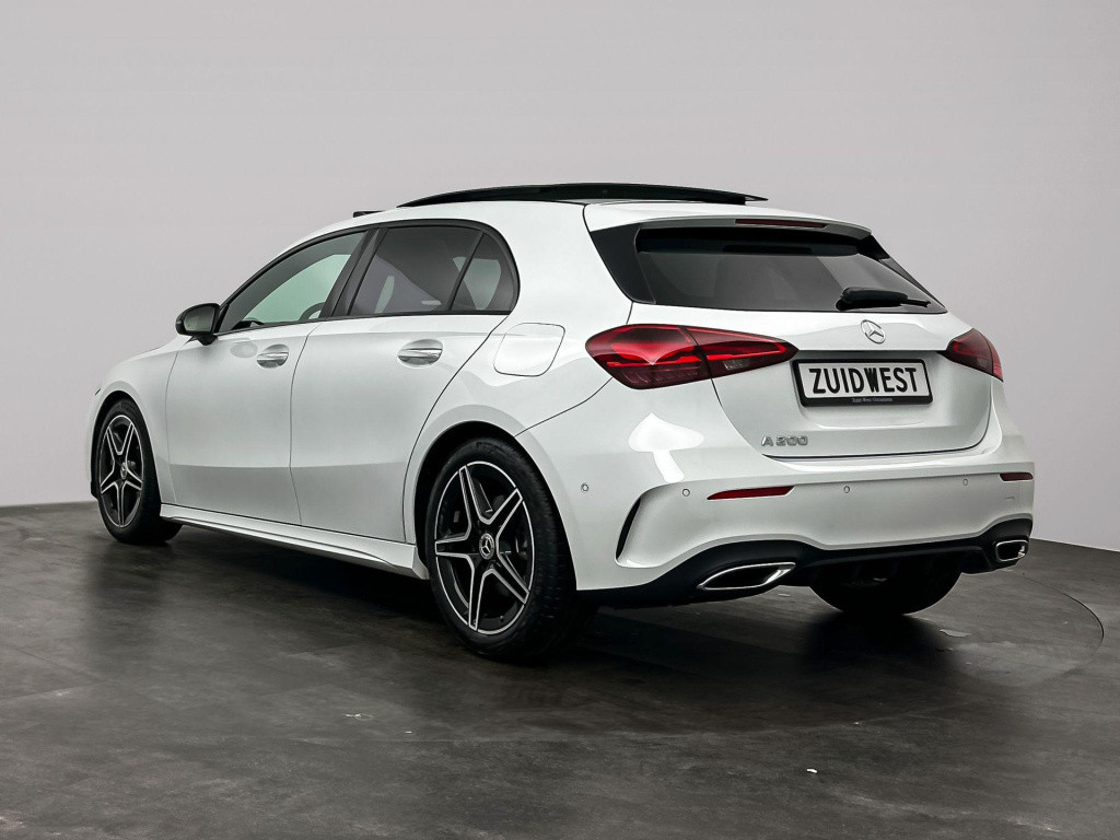 Mercedes-Benz A-Klasse 200 amg premium pano acc sfeer camera