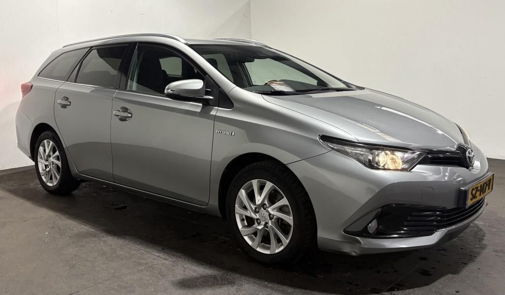 Toyota Auris touring sports 1.8 hybr. energy +