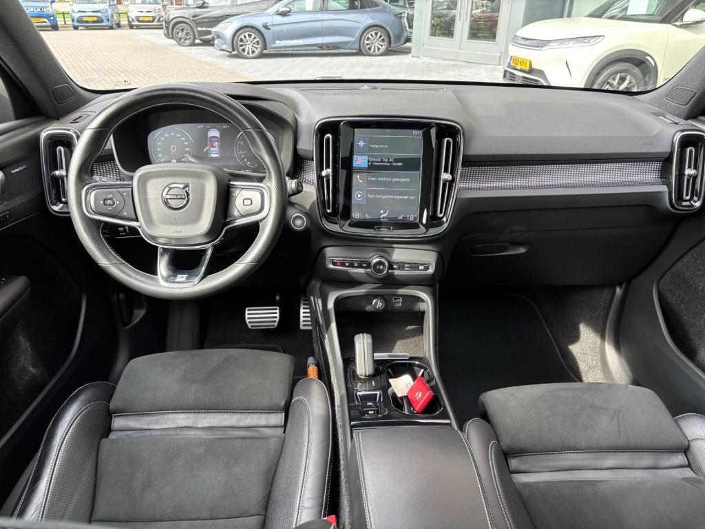 Volvo XC40 2.0 t4 r-design