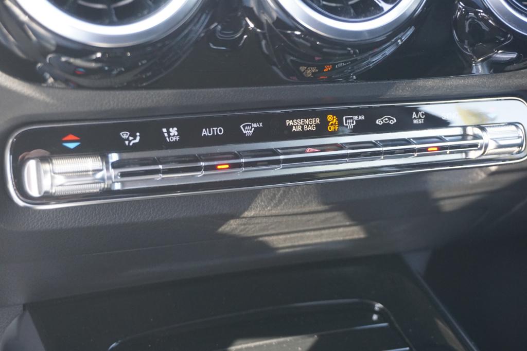 Mercedes-Benz B-Klasse 180 business solution amg l trekhaak l mbux l stoelv