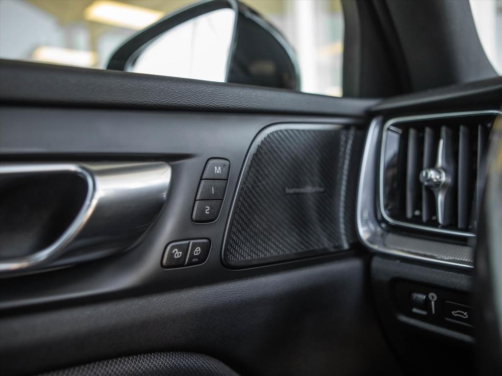 Volvo V60 t6 twin engine 340pk awd inscription automaat | panordamadak | ha