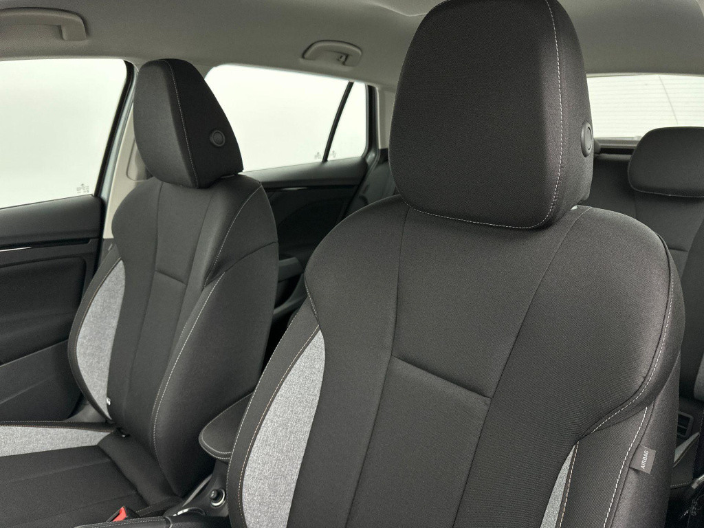 Skoda Scala selection 1.0 tsi 85 kw / 115 pk hatchback 6 versn
