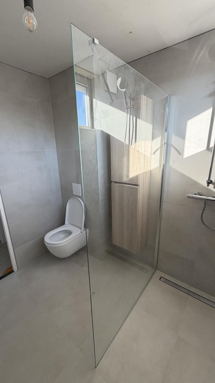 Badkamer renovatie en toilet renovatie
