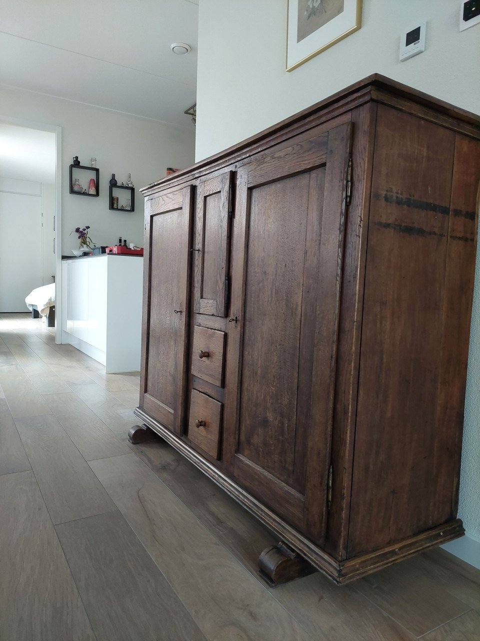 Antieke eikenhouten kast
