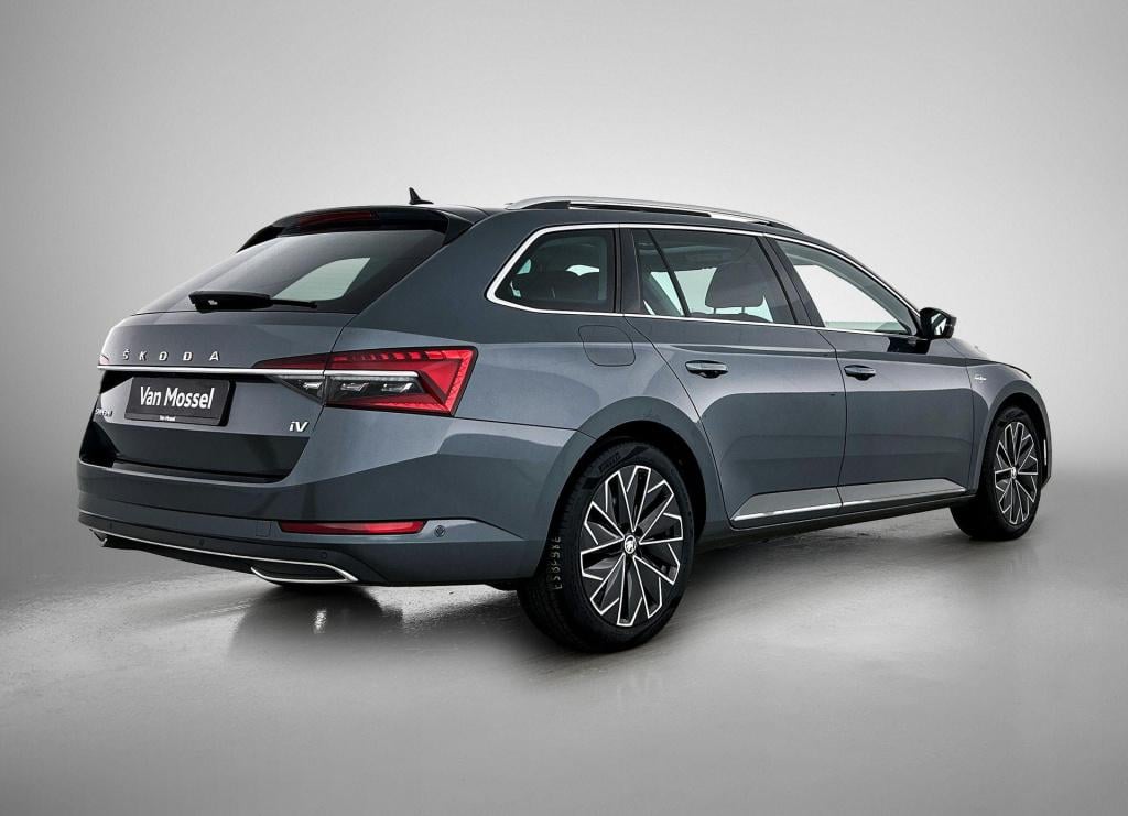 Skoda Superb 1.4 tsi iv dsg laurin & klement combi | automaat | vol-leder |