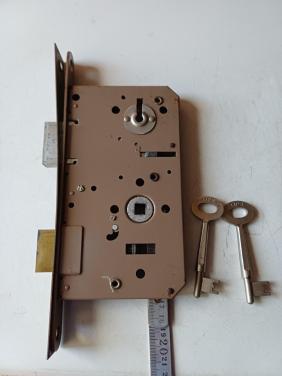 SLOT met  2 SLEUTELS