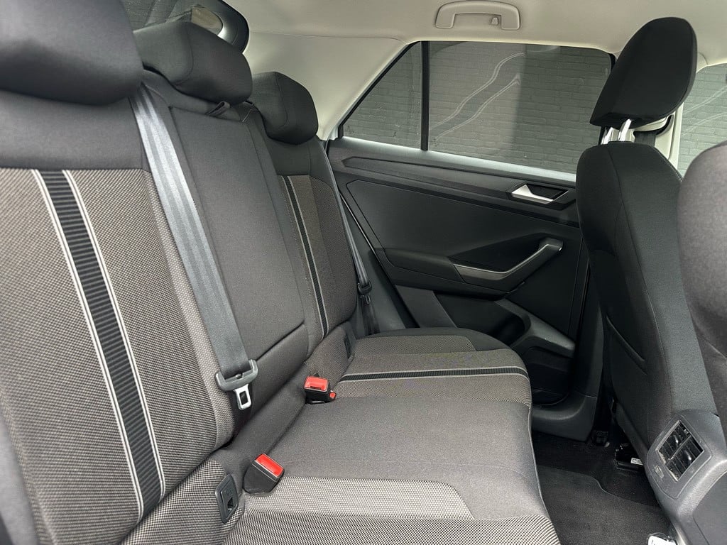 Volkswagen T-roc 1.0 tsi style // led koplampen // trekhaak //