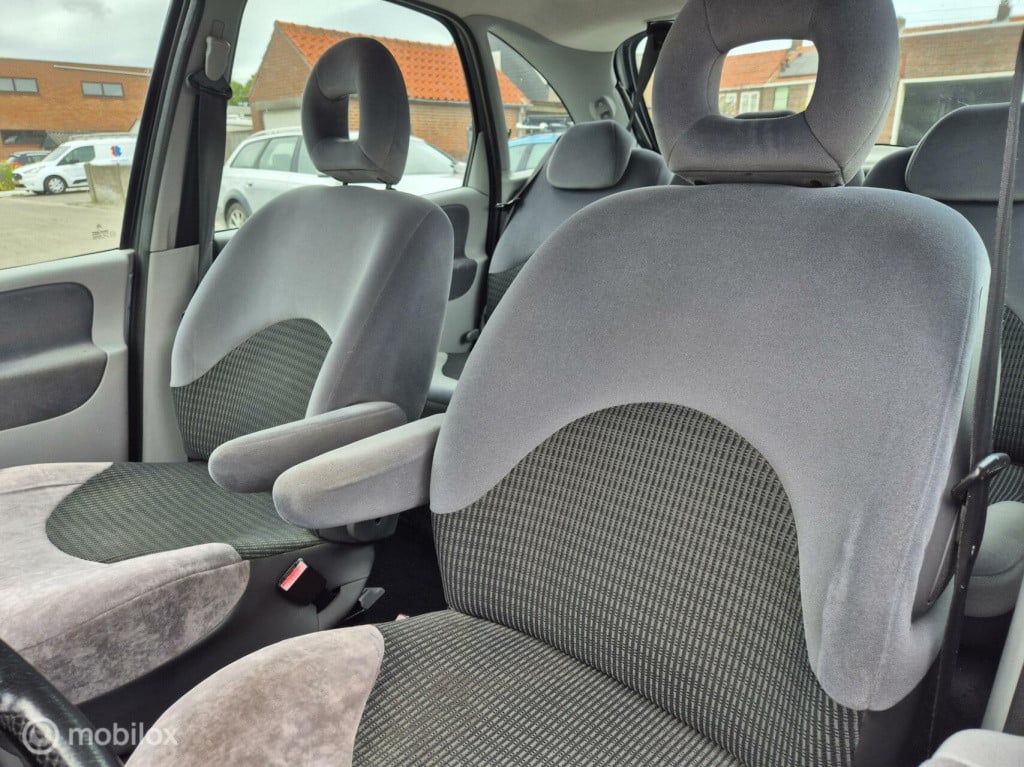 Citroen Xsara Picasso 1.6i-16v tweede eigenaar / airco/ trekhaak / cruiseco