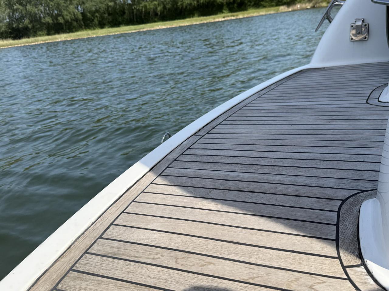 Sessa Marine Oyster C30