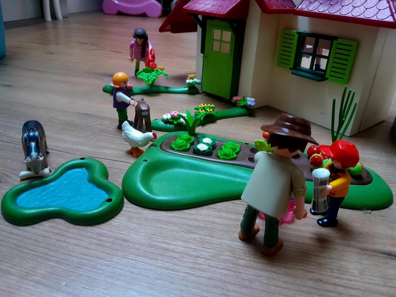 Play mobil boswachter huis etc
