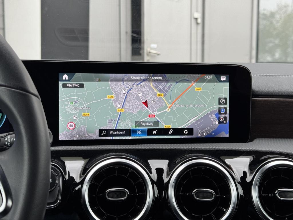 Mercedes-Benz Cla shooting brake 250 e luxury line soh 98% rijassistentiepa