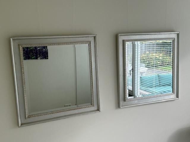 3 zilverkleurige spiegels 74 x 74 cm