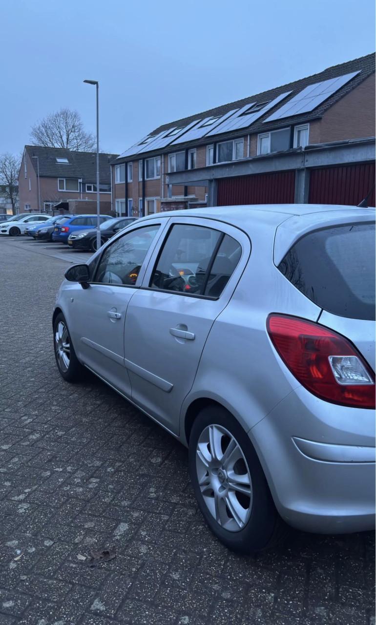 Opel Corsa 1.2 Benzine
