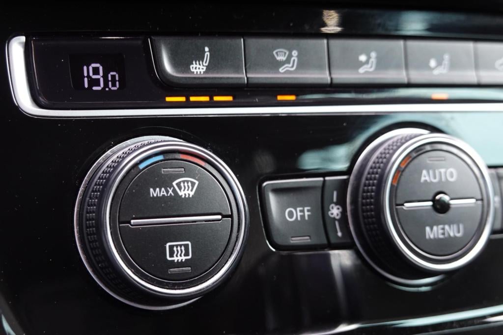 Volkswagen Golf 2.0 tsi r 4motion