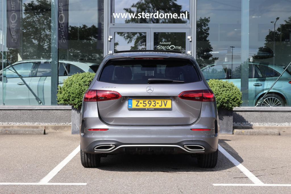 Mercedes-Benz B-Klasse 250 e amg line l panoramadak l 360 camera i head-up 