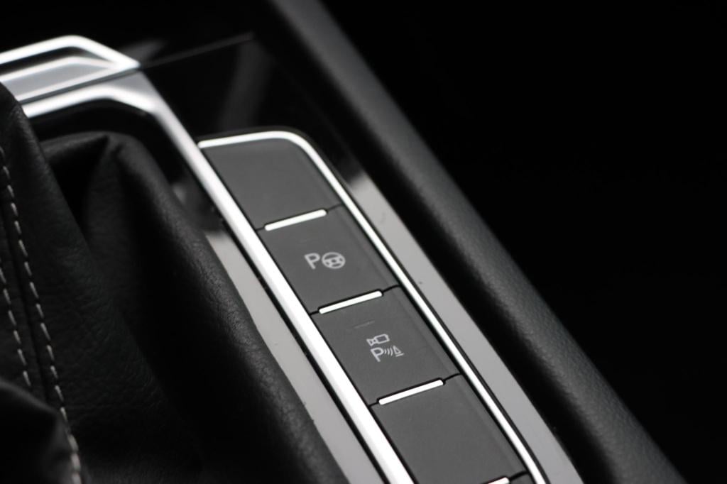 Volkswagen Arteon 1.4 tsi ehybrid r-line business + 218pk dsg6 | soh 94,1% 