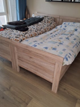 Seniorenledikant met elec. Bodem en matras