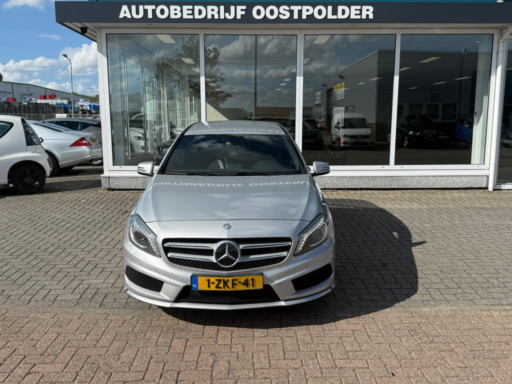 Mercedes-Benz A-Klasse 180 ambition amg