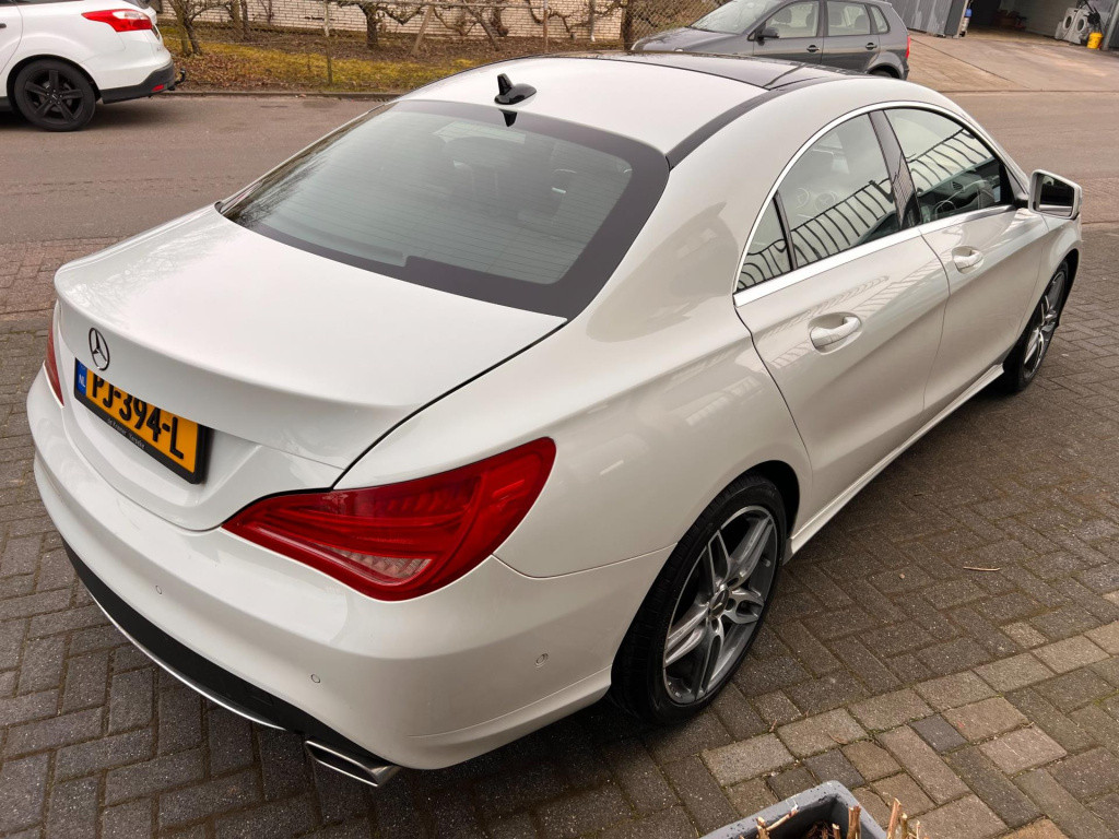 Mercedes-Benz Cla 180 business solution amg