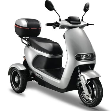 Iva TR3 2.0 scootmobiel. Nu met gratis koffer !
