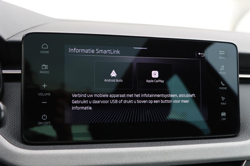 Skoda Scala 1.0 tsi business edition - travel assist