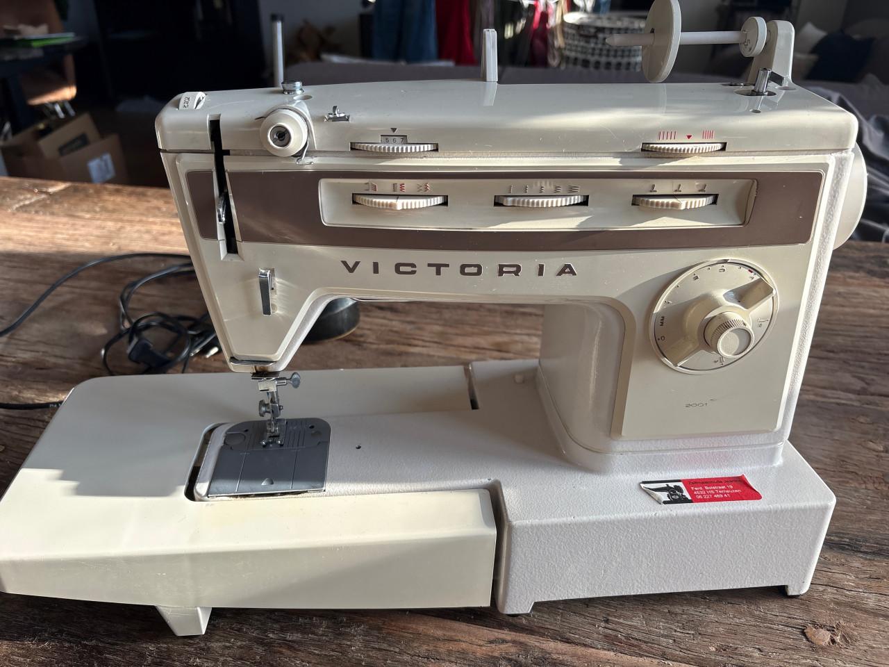 Victoria Naaimachine - Werkt prima!
