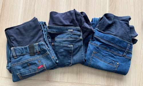 Drie zwangerschapsbroeken