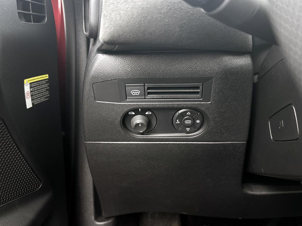 Ds Ds 3 e-tense performance line+ 54 kwh | head-up display | leder | stoelv