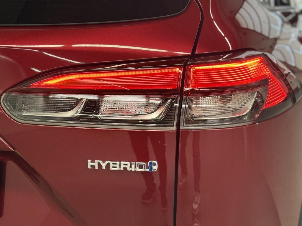 Toyota Corolla Cross 2.0 hp hybrid first ed| adap.cruise| stoel+stuur verw|
