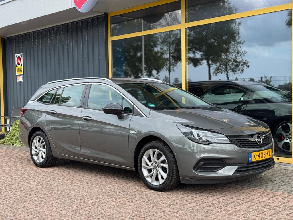 Opel Astra sports tourer 1.2 bns elegance