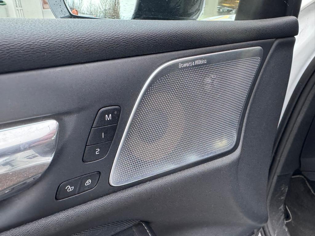 Volvo S60 2.0 t8 awd twin engine r-design