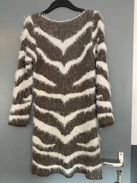 Jurkjes 1 x mt. 34/36 - 1 x maat 38/40