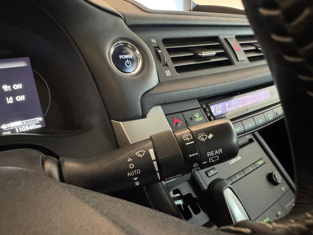 Lexus Ct 200h ultimate edition