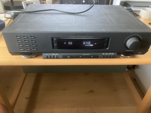 Philips tuner FT930