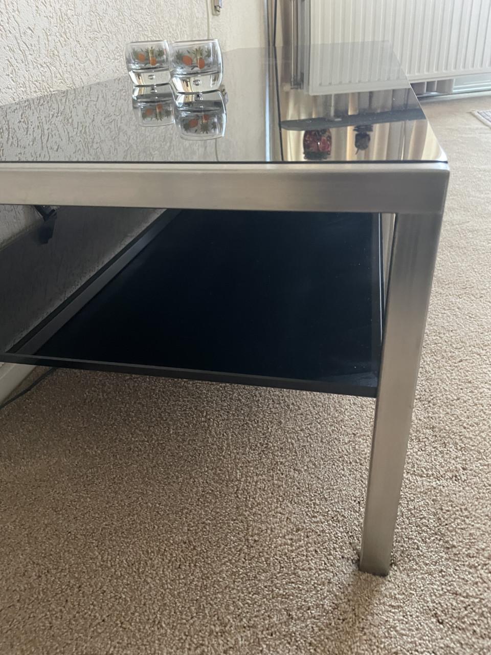 Matglas zwarte salontafel