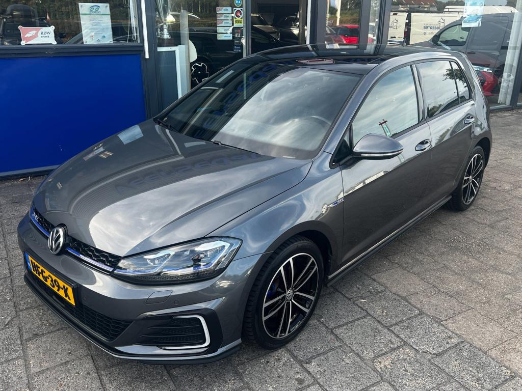 Volkswagen Golf 1.4 tsi phev gte elektr. schuif/kanteldak, winterpakket enz